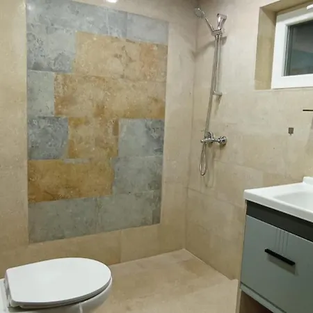 сютка View Penthouse Apartment *