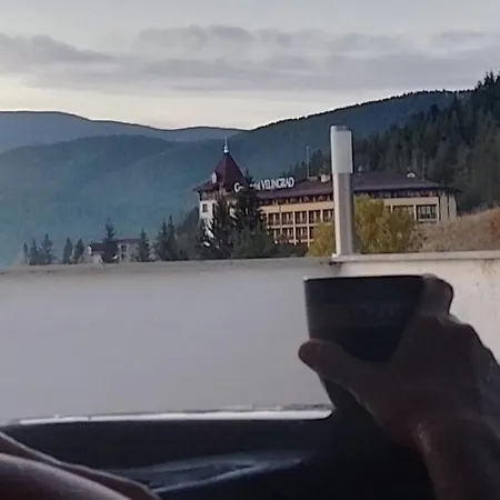 сютка View Penthouse Apartment