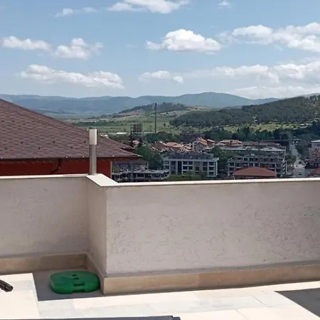 сютка View Penthouse Apartment *